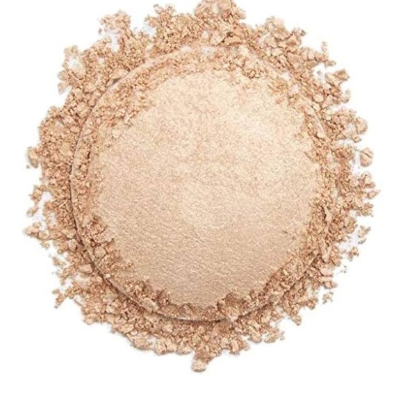 Makeup Obsession Mega Honey Highlighter – Golden Glow - Picture 3 of 4